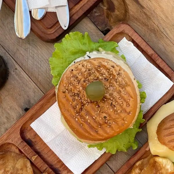 Pan con hamburguesa