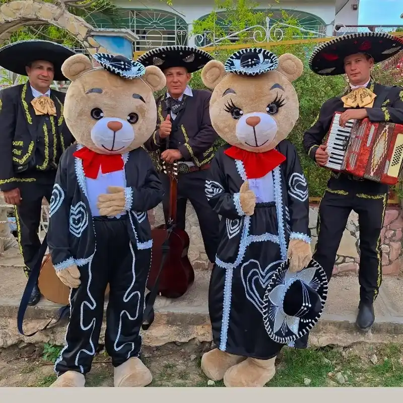 COMBO 3️⃣ Mariachis y 2️⃣ oso Mariachis