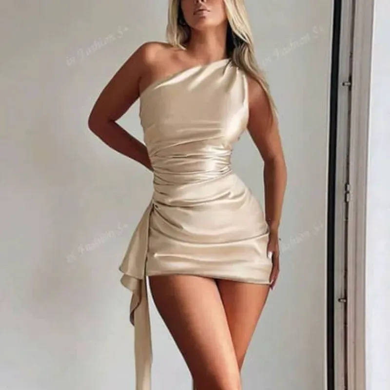  Vestido de satín — Beige
