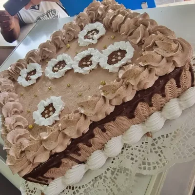 Cake cuadrado simple. Media bandeja