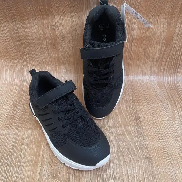 Tenis color negro