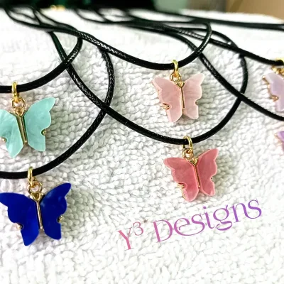 Collares con Dijes Mariposas
