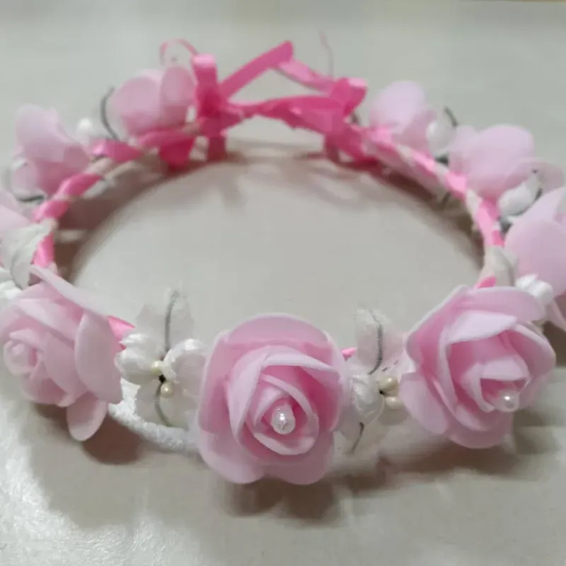 Tiara de 9 rosas foami