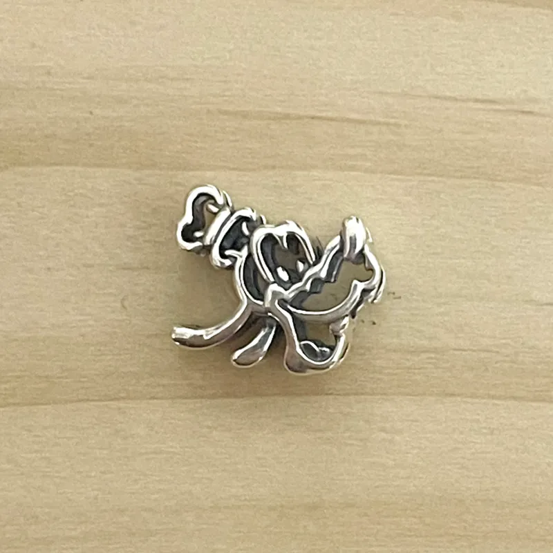Charm Silueta Goofy