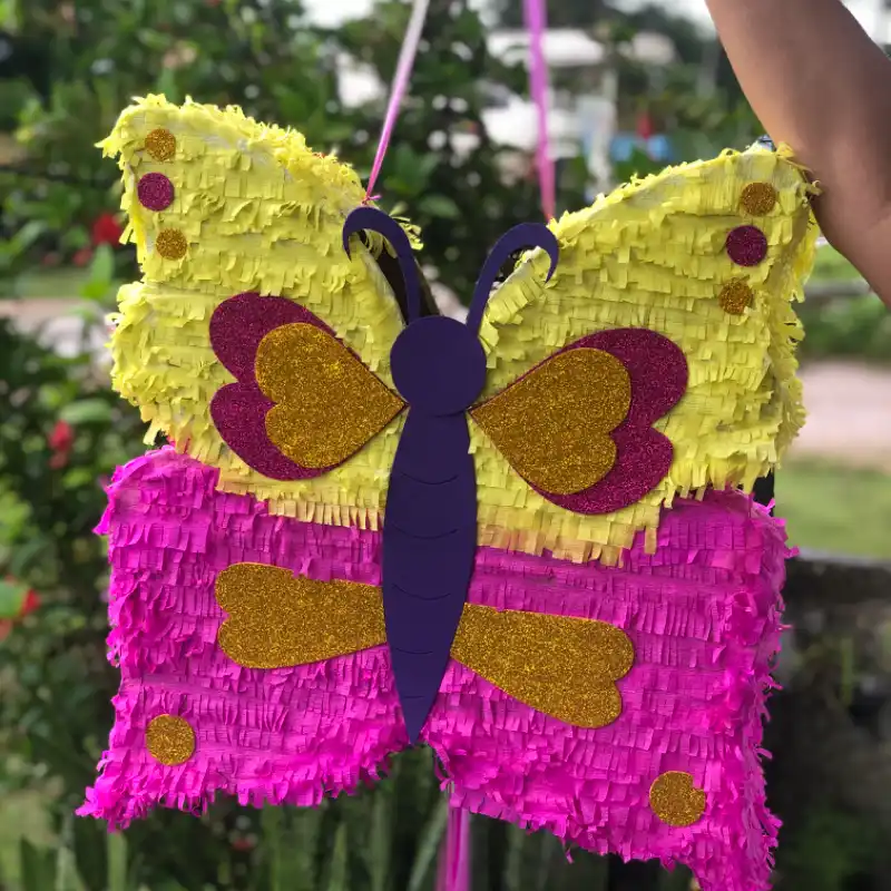 Piñata Mariposa
