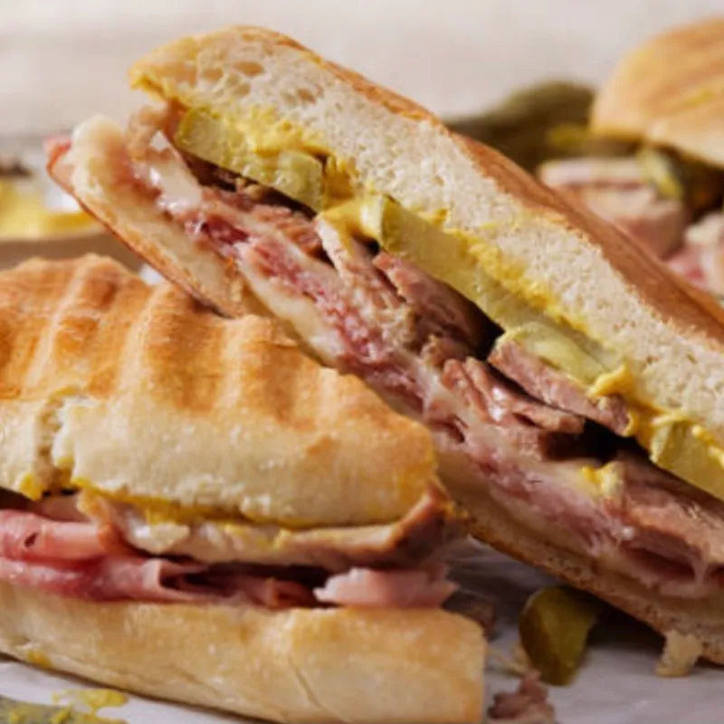 Sándwich de Jamón y Queso