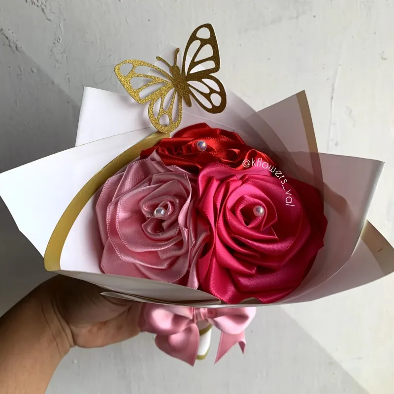 RAMO DE 3 ROSAS ETERNAS