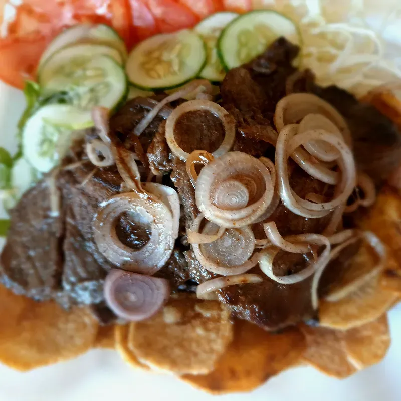 LOMO DE RES AL VINO  TINTO