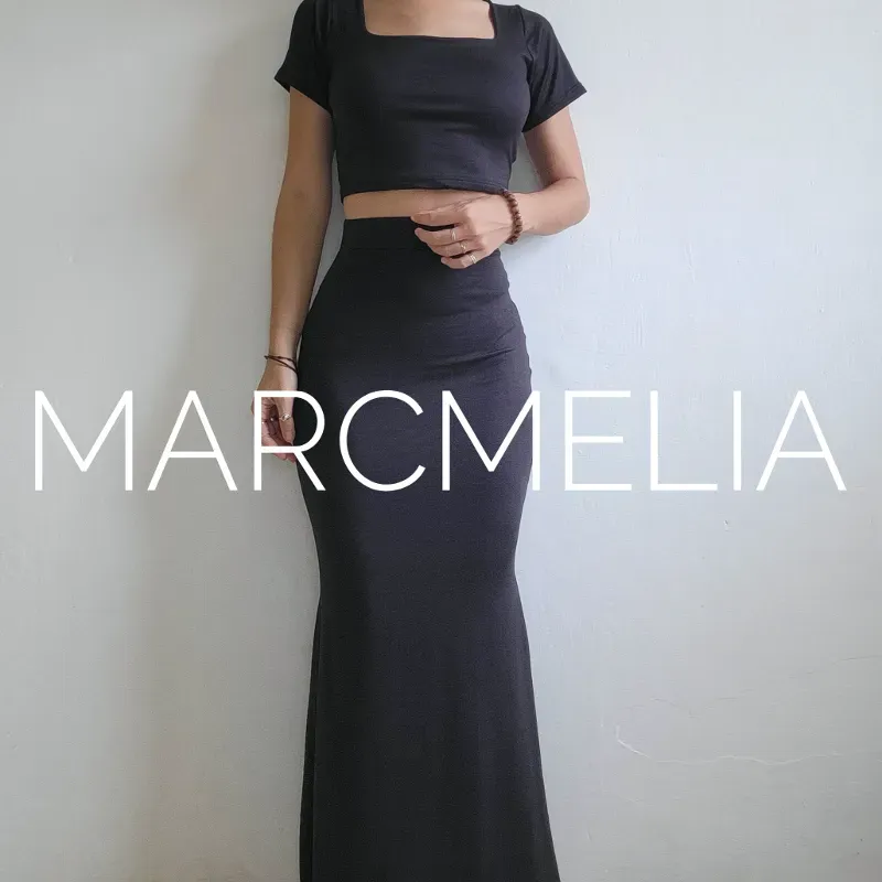 CONJUNTO FALDA SIRENA/PULOVITO ESCOTE CUADRADO (ENCARGO)