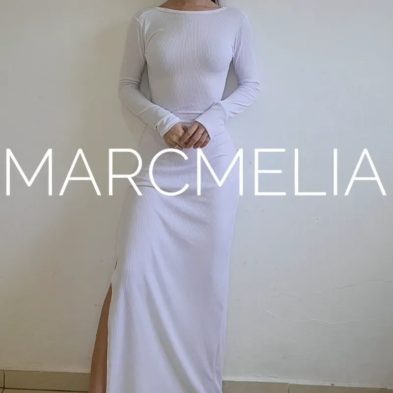 VESTIDO NIGHT CON ABERTURA SIN CORRUGADO (ENCARGO)