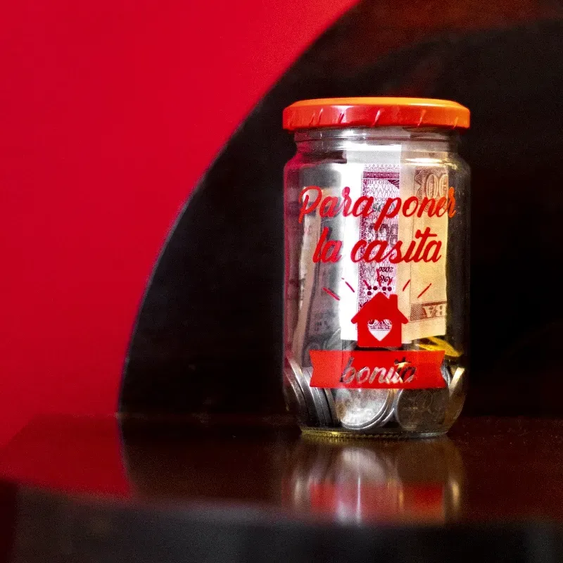 Alcancía Sara mediana