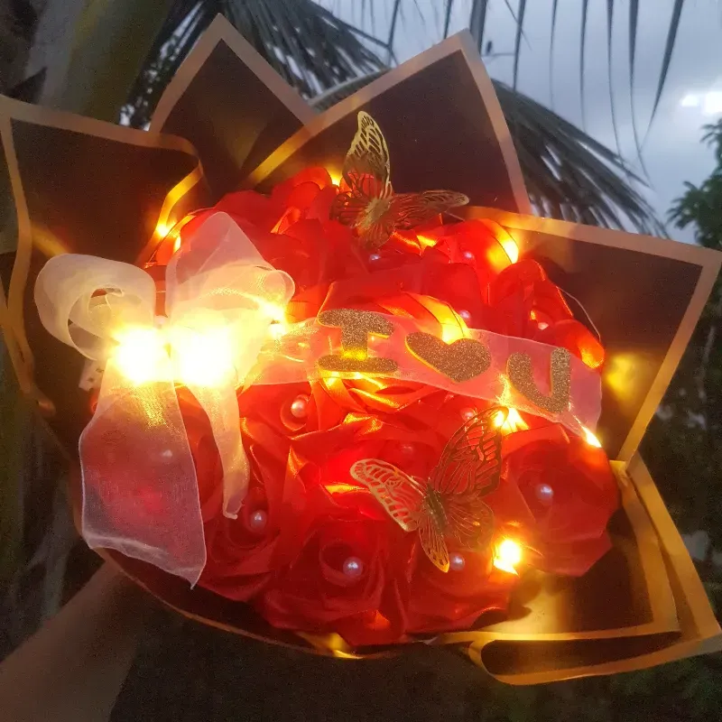 Ramo de 20 Rosas Eternas con luces led