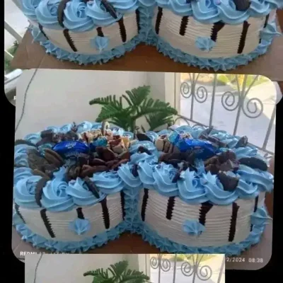 Cake doble de chocolate y confituras