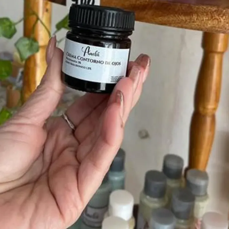 Contorno de ojos ( niacinamida y Ácido Hialurónico)