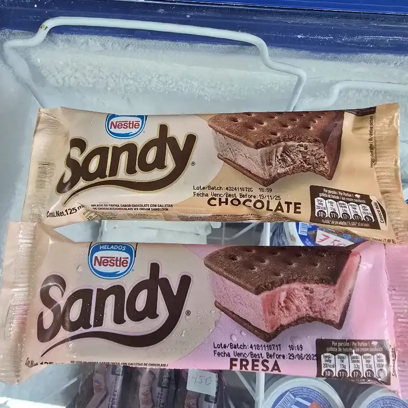Sandy Nestlé (fresa y chocolate)