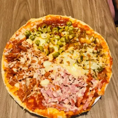 Pizza de 4 Estaciones