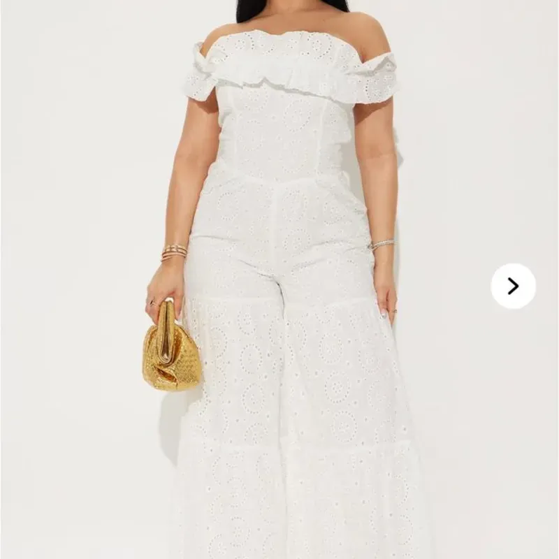 Enterizo blanco de hilo