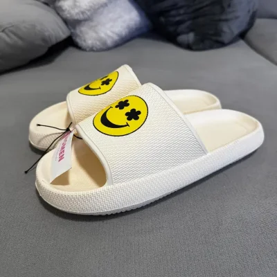 Chanclas de carita feliz