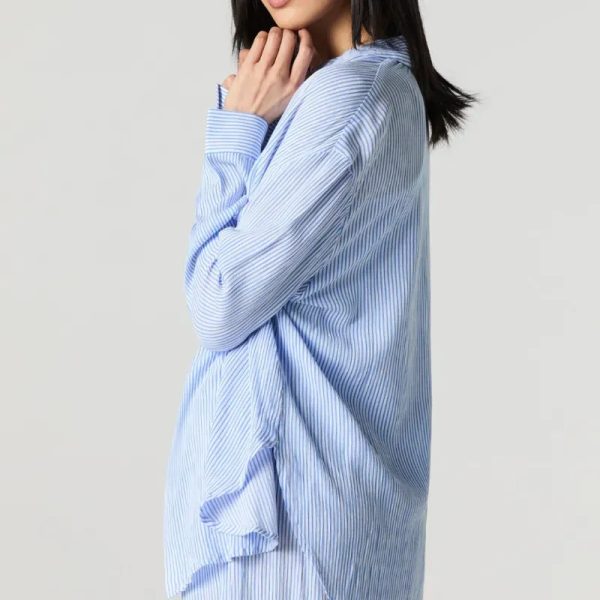 Camisa azul de rayas