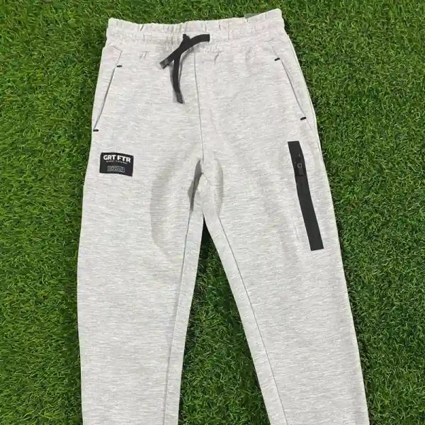Mono deportivo gris
