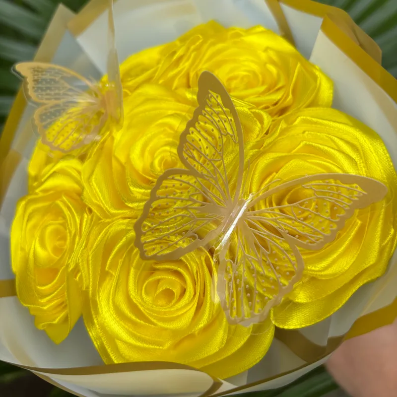 Ramo de 7 rosas eternas