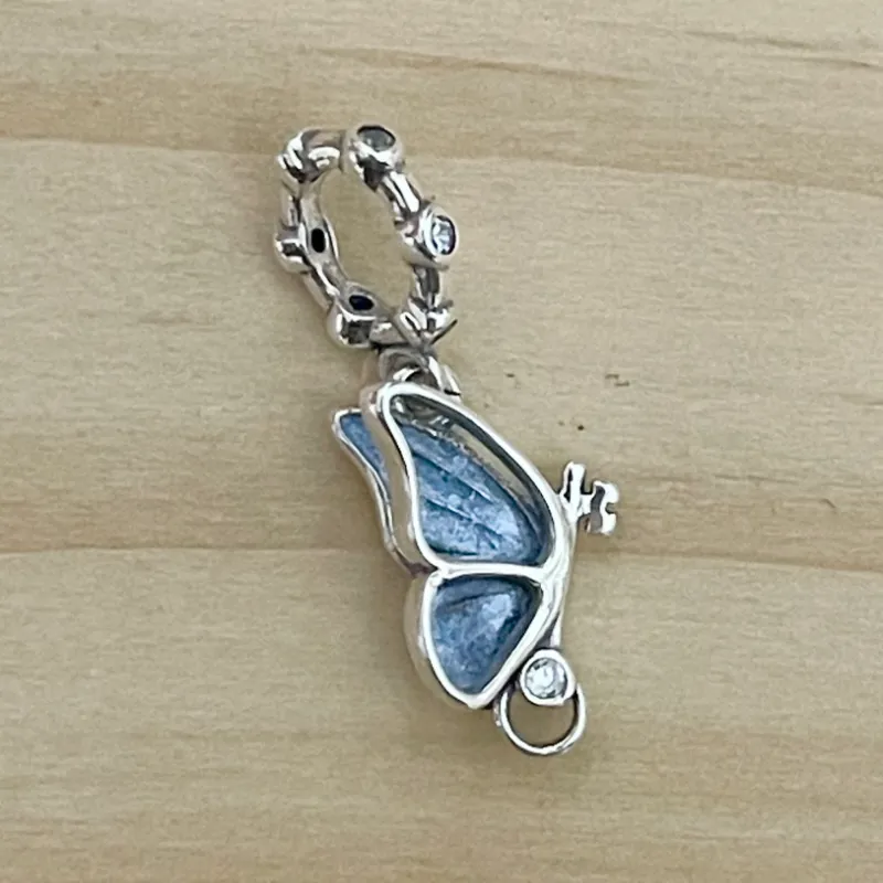 Charm Mariposa Llave