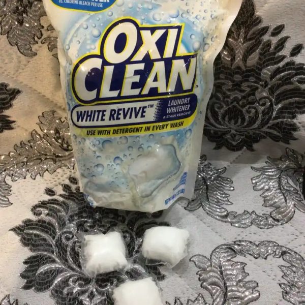 Oxiclean blanqueador y quita manchas para ropa