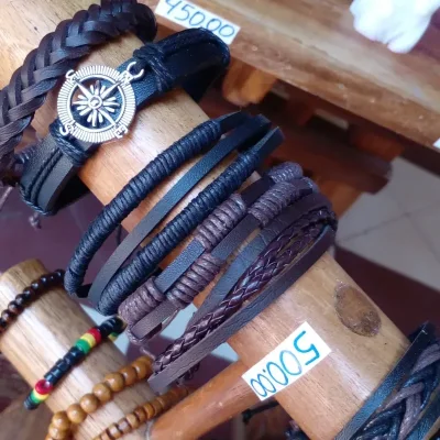 Pulseras de cuero