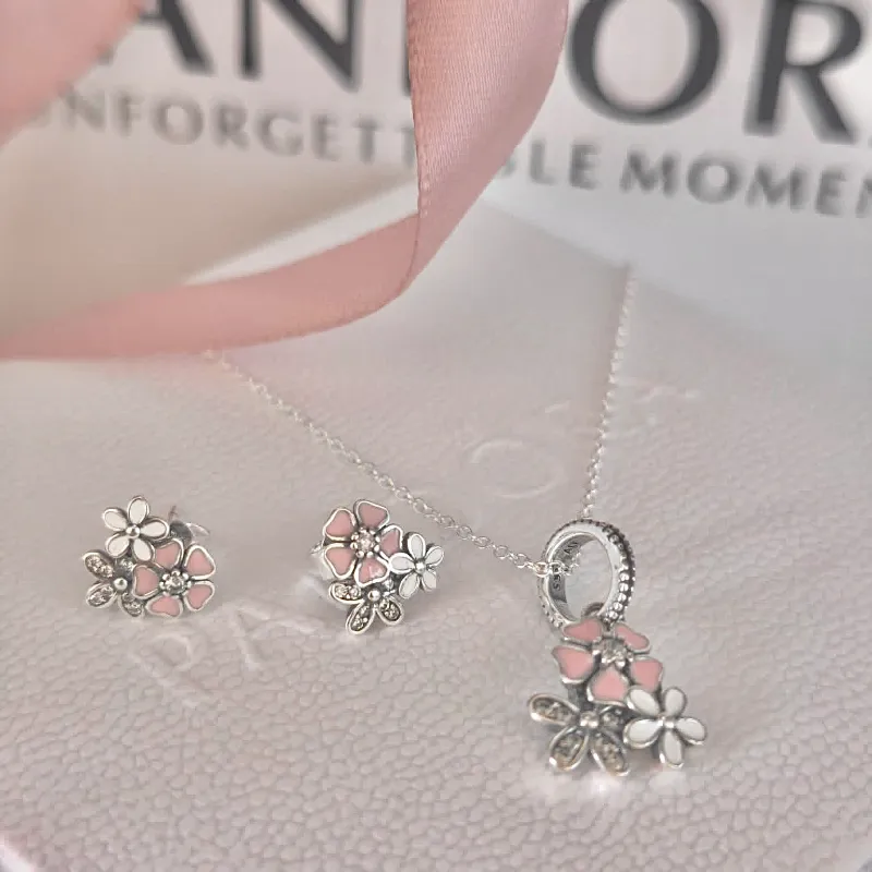 Conjunto Pandora Prado de flores