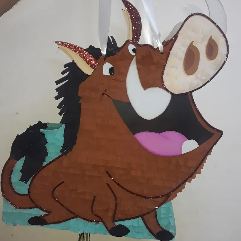 Piñata Pumba