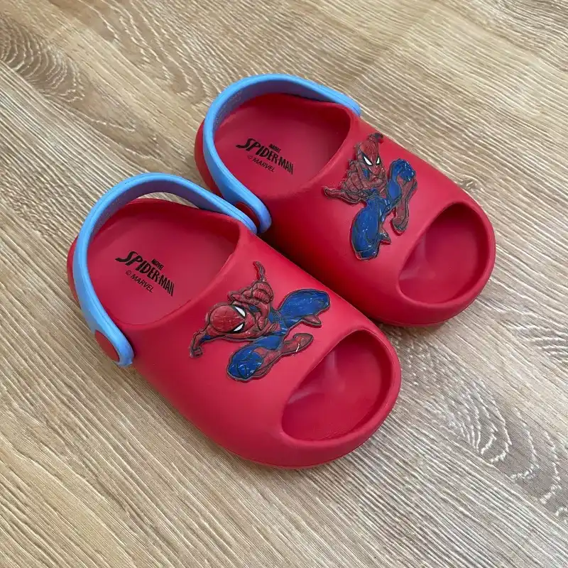Chancletas de Spiderman