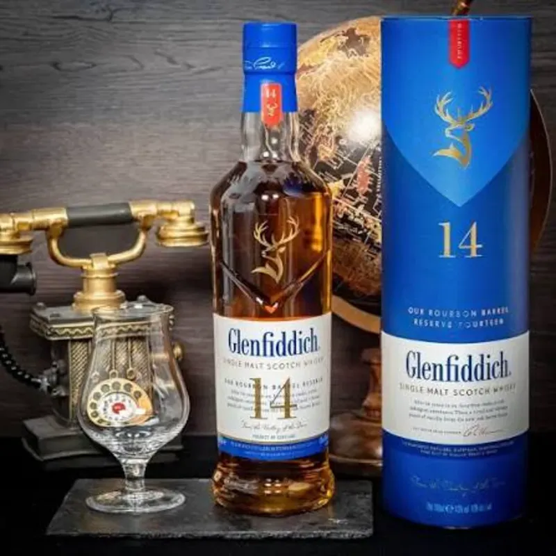 WHISKY GLENFIDDICH 14 AÑOS BOURBON BARREL RESERVE  + ENERGIZANTES