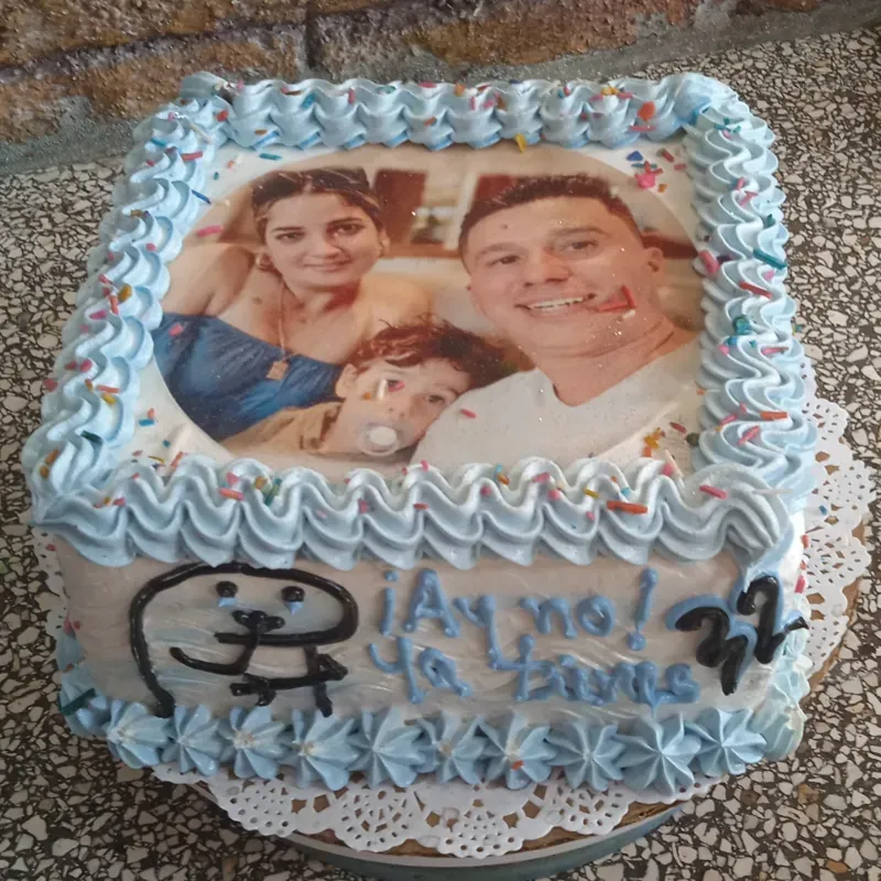 Cuadrados de 20 cm con papel comestible