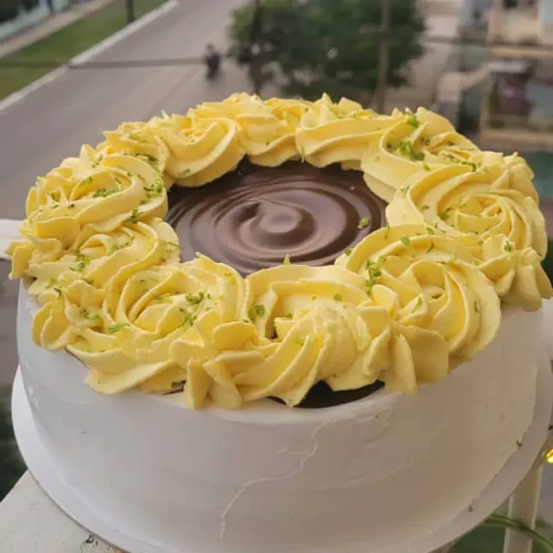 Tarta Pecado ( Chocolate oscuro y limón )