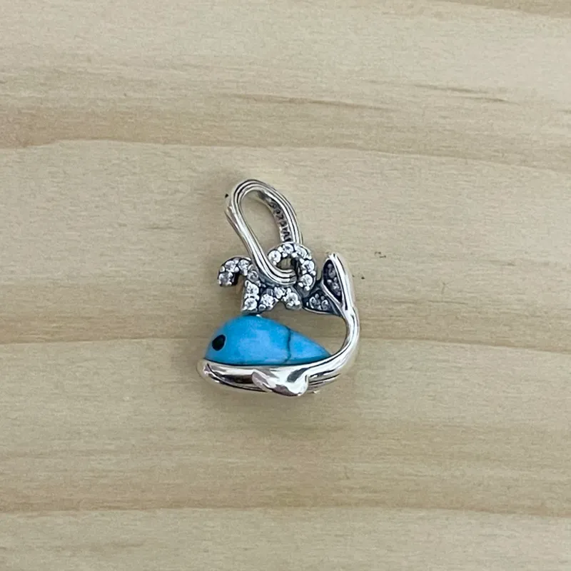Charm de ballena