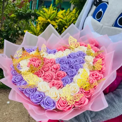 Ramo buchón de corazón