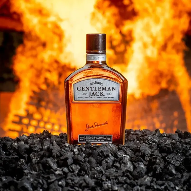 WHISKY JACK DANIEL'S GENTLEMAN JACK + ENERGIZANTES