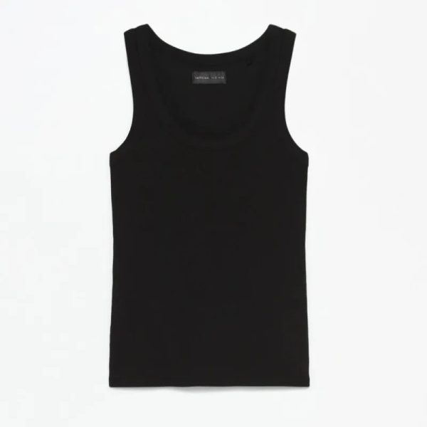 Camiseta negra espalda nadadora
