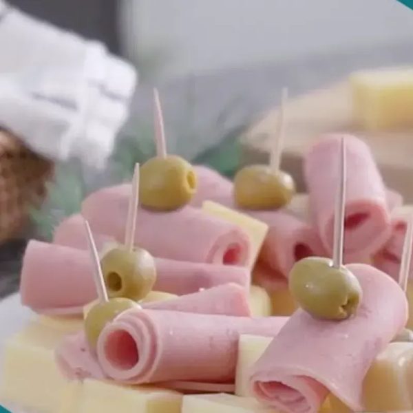 Entremés (jamón, queso y aceitunas)