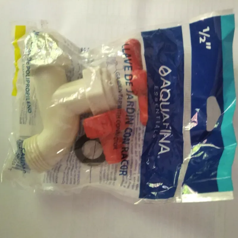 Llave plastica corta p/ agua