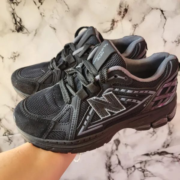 New balance 1906R