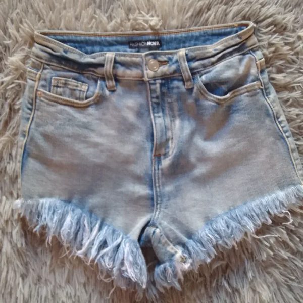 Short de mezclilla