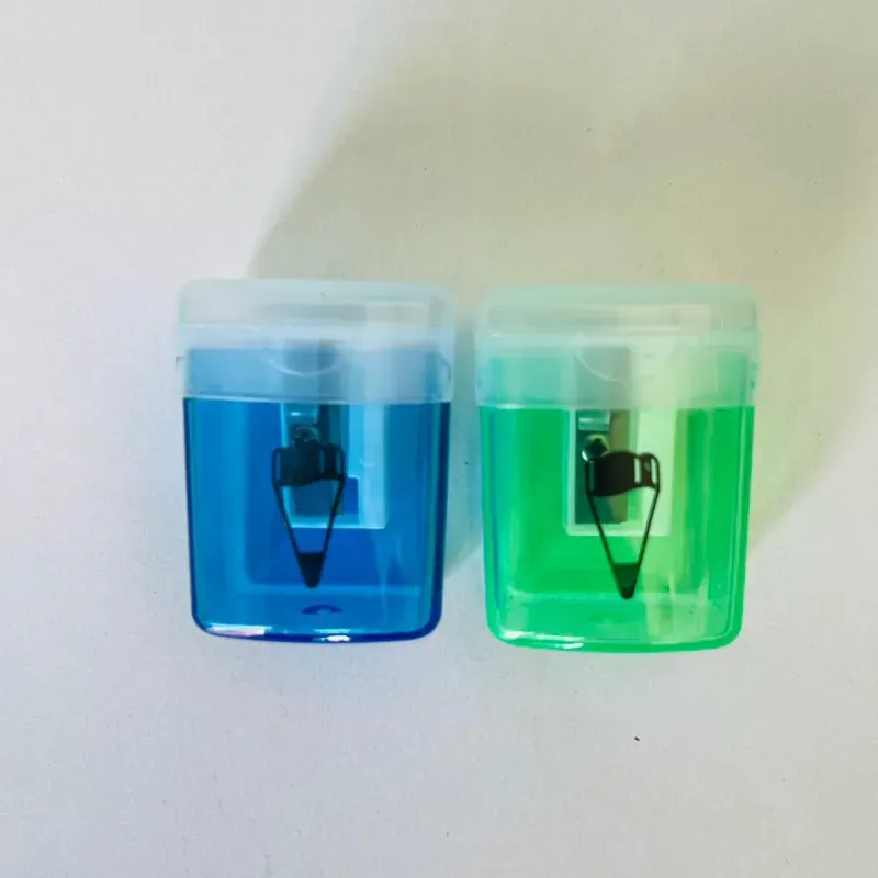 Sacapuntas con cesto