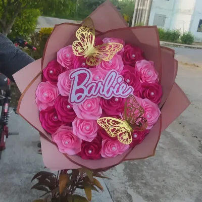 Ramo de 25 rosas. BARBIE