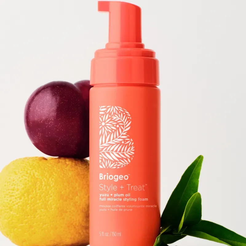  Briogeo Style + Treat: Espuma Voluminizadora Milagrosa