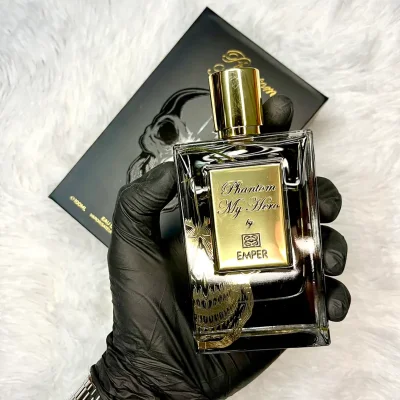 Phantom My Hero de Emper