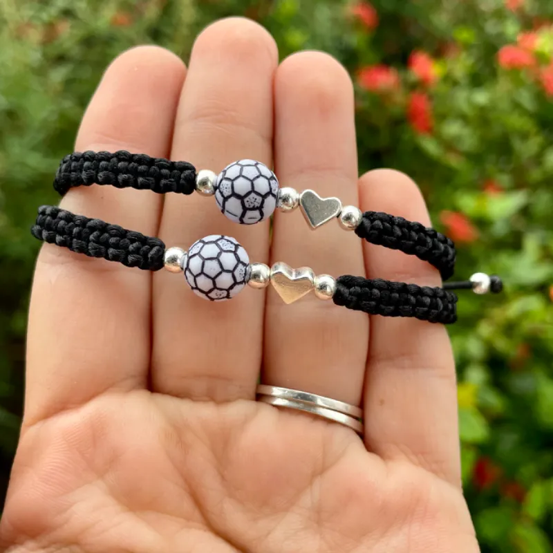 Pulseras tejidas con pelota de fútbol ⚽️