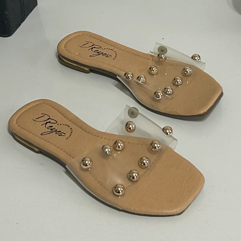 Sandalias descalzadas