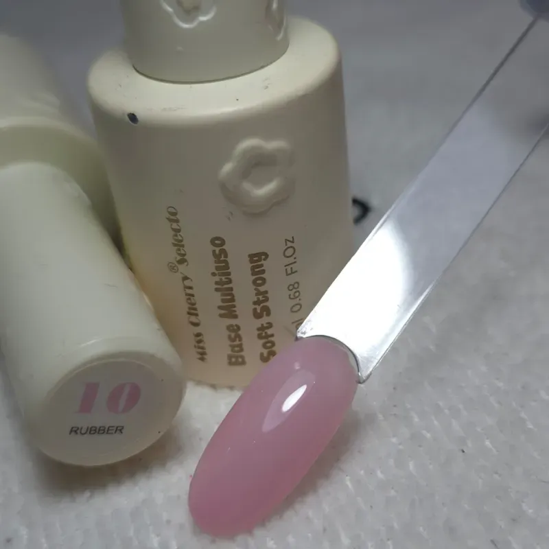 Base Multiuso Soft Strong #10 Miss Cherry