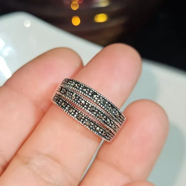 Anillo de plata 925 y Marquesitas.